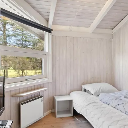 Nafne - 500m From The Sea By Interhome