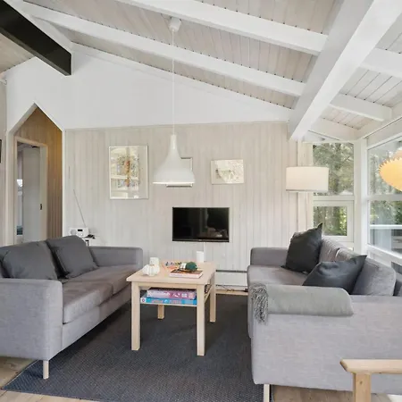 Vakantiehuis Nafne - 500m From The Sea By Interhome