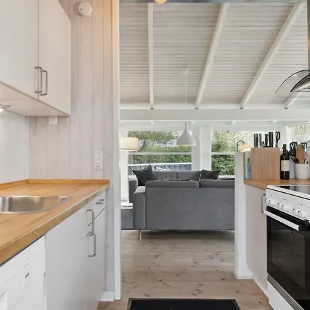Vakantiehuis Nafne - 500m From The Sea By Interhome *